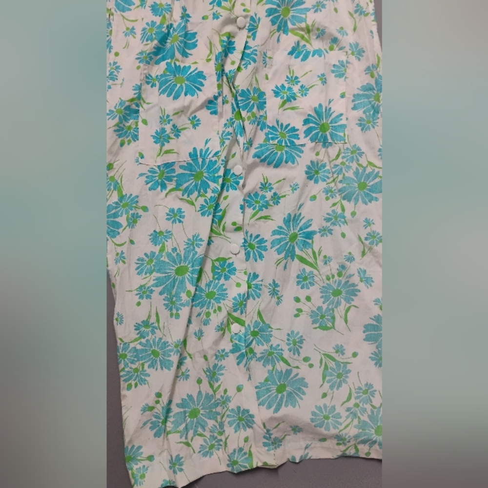Vintage 1960s 1970s Floral Button Down House Coat House Dress - Picture 3 of 5